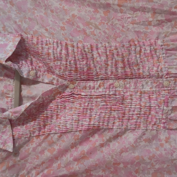 Gap button down blouse size medium - Picture 2 of 9